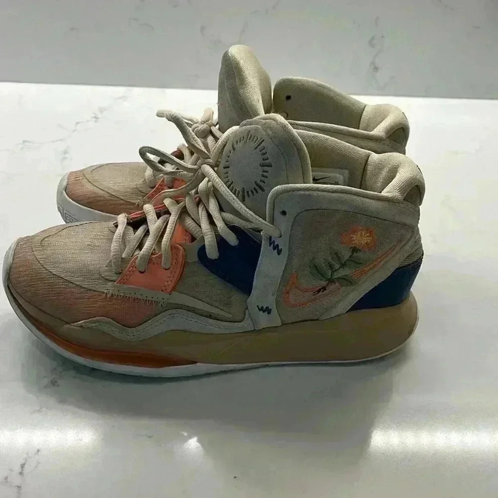 Children’s Nike CZ0204-200 Limited Edition Sneakers Floral embroidery size: 4.5